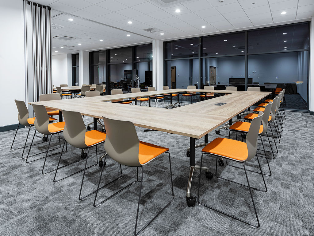 mobile-office-furniture-tables-flip-top