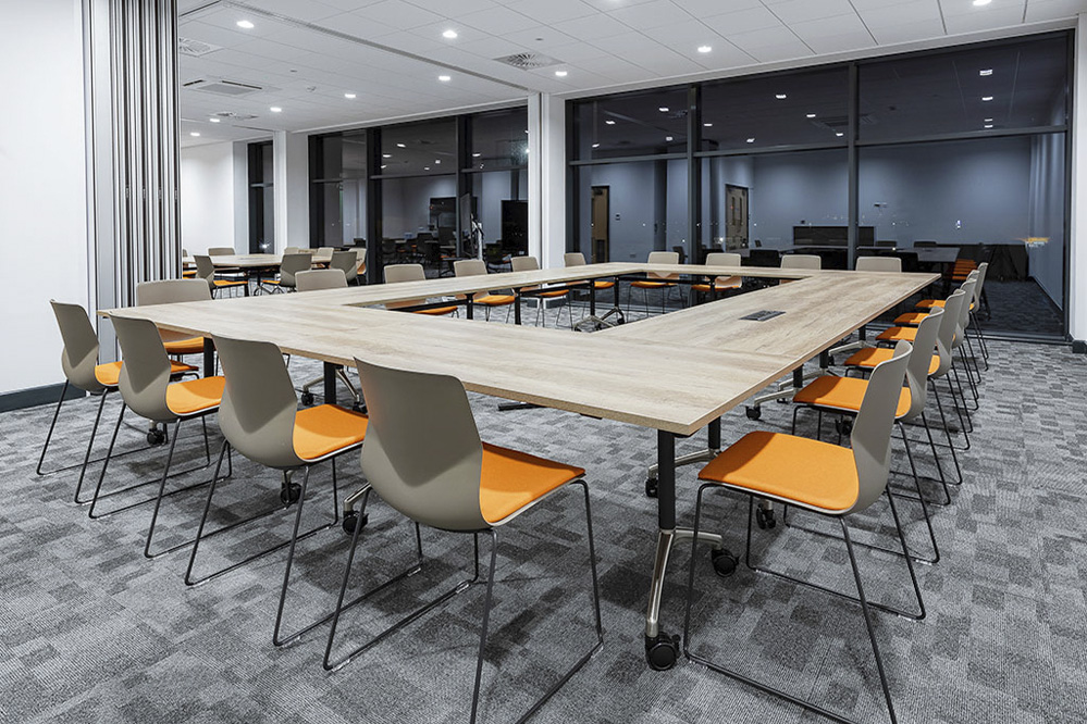 Flexible-Office-Furniture-Solutions
